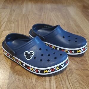 Crocs Crocband Mickey III Clog NWOT Womens Size 6 / Mens Size 4/ Big Kids Size 4